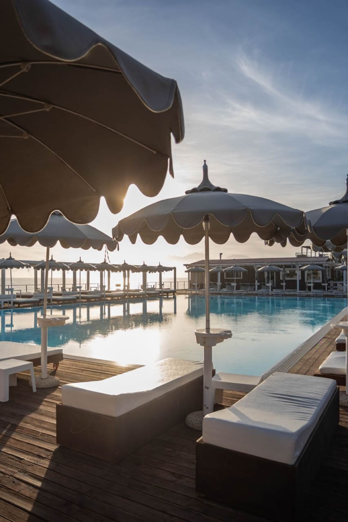 Stabilimento balenare - Bagni Savoia Stabilimento balenare - Bagni Savoia