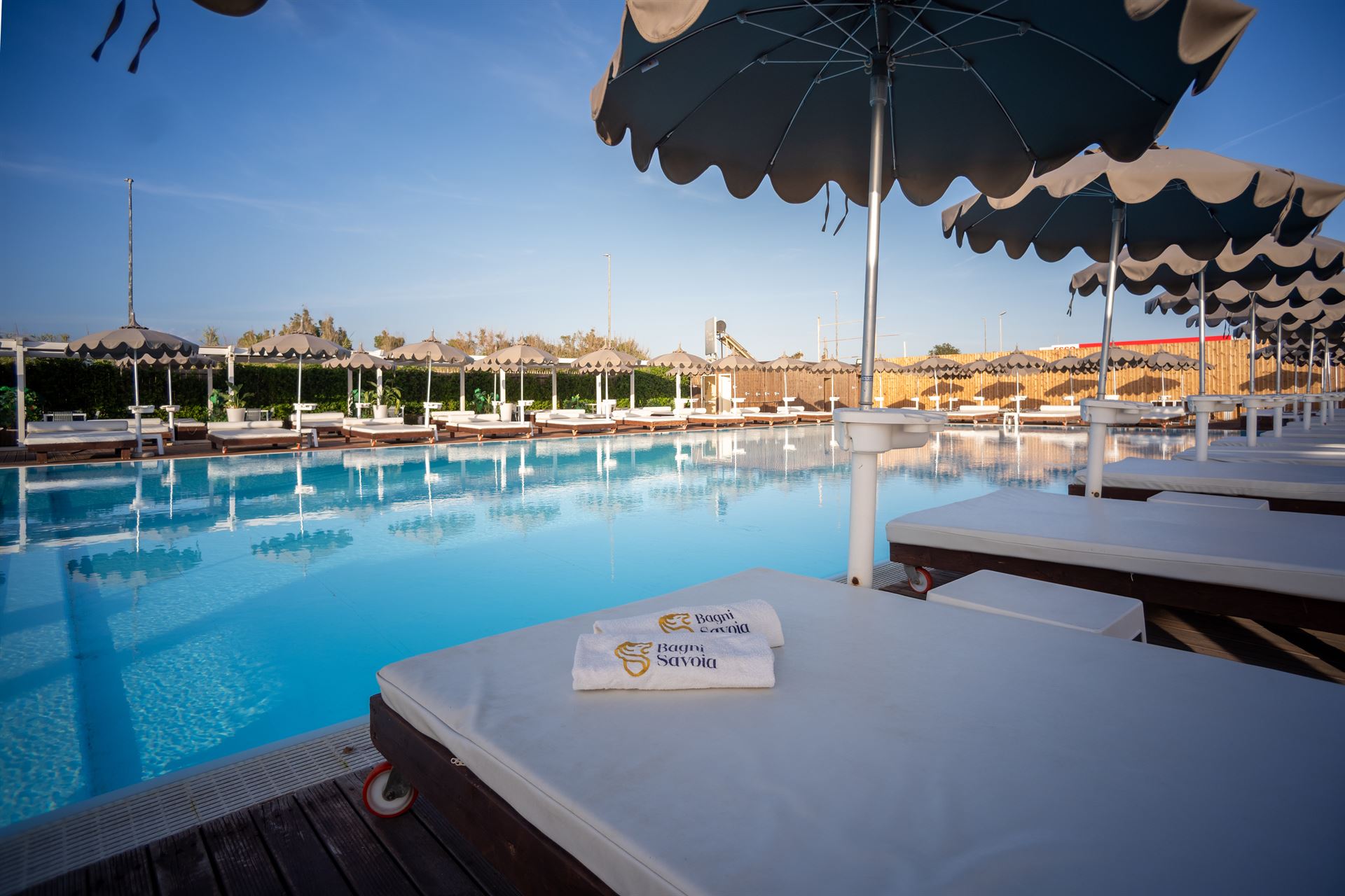 Piscina - Lettone king size Piscina - Lettone king size